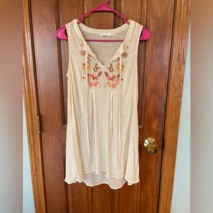 Tunic style sleeveless top